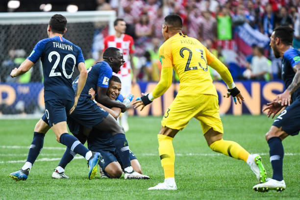 谷更像是一 谷更像是一